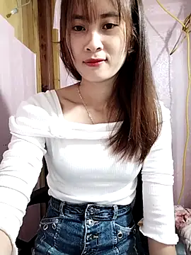 Em xinh01 online show from May 3, 10:57 pm