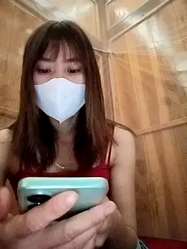 Snapshot of Em_xinh01 chatting on December 3, 5:08 am Em xinh01 online show from December 3, 5:08 am