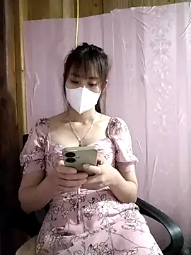 Em xinh01 online show from April 14, 1:49 pm