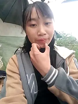 Snapshot of Linh_sexy98 chatting on November 19, 9:53 am Linh sexy98 online show from November 19, 9:53 am