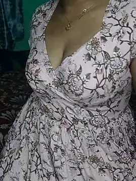 shreyareddy99 online show from January 14, 12:47 am