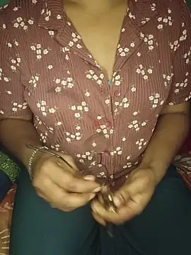 shreyareddy99 online show from November 2, 4:34 pm