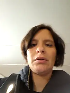 Piediniecollant online show from March 11, 11:04 am