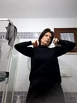 Piediniecollant online show from January 16, 5:33 am