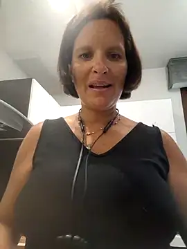 Snapshot of Piediniecollant chatting on July 20, 7:27 am Piediniecollant online show from July 20, 7:27 am
