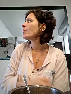 Piediniecollant online show from January 9, 7:59 am