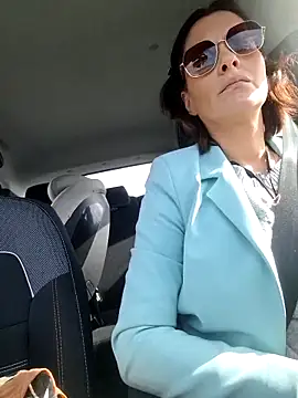 Piediniecollant online show from February 6, 11:17 am