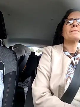 Piediniecollant online show from March 26, 11:08 am