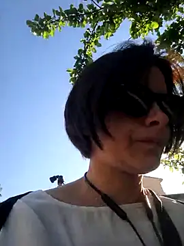 Piediniecollant online show from April 19, 6:36 am