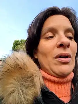 Piediniecollant online show from January 10, 8:09 am