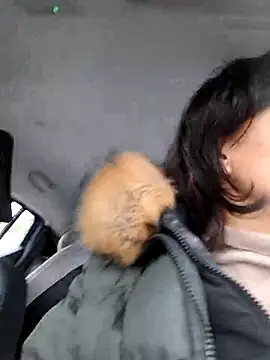 Piediniecollant online show from December 16, 9:24 am