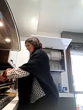 Piediniecollant online show from February 9, 11:19 am