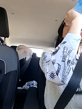 Piediniecollant online show from March 13, 12:43 pm