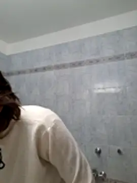 Piediniecollant online show from January 7, 5:45 am