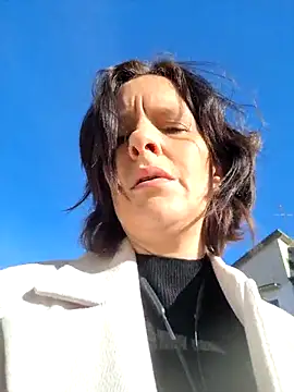 Piediniecollant online show from February 21, 8:27 am