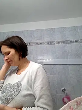 Piediniecollant online show from April 1, 4:36 am