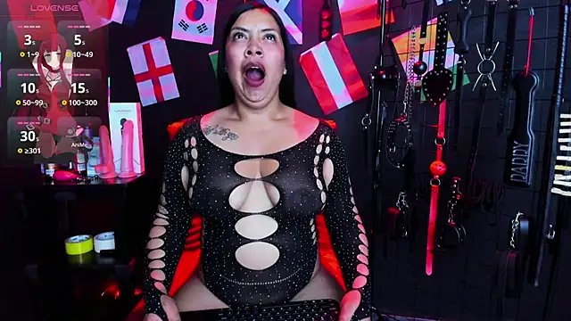 Snapshot of Loana_bdsm chatting on June 26, 3:01 am Loana bdsm online show from June 26, 3:01 am