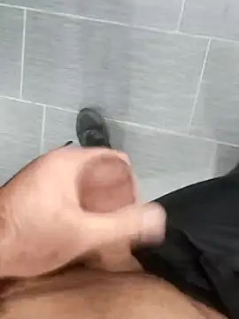 Snapshot of centro6891 chatting on February 23, 4:40 pm centro6891 online show from February 23, 4:40 pm