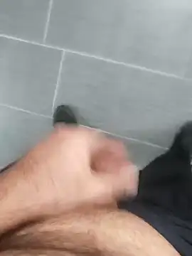 Snapshot of centro6891 chatting on February 9, 4:38 pm centro6891 online show from February 9, 4:38 pm