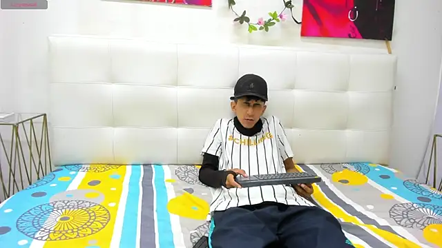 ahsly78alejandro online show from November 27, 12:49 pm