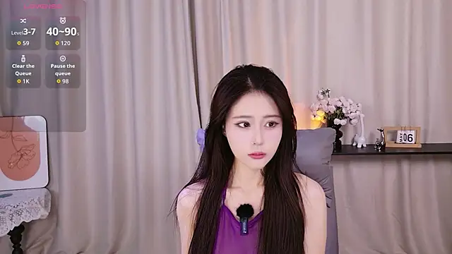 Snapshot of JoJo-ovo chatting on November 27, 9:10 am JoJo-ovo online show from November 27, 9:10 am