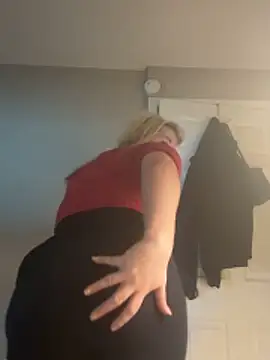 SilverSeductress online show from March 8, 6:00 pm