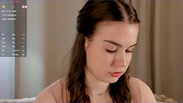 Snapshot of LoreeScialdone chatting on November 26, 7:47 pm LoreeScialdone online show from November 26, 7:47 pm