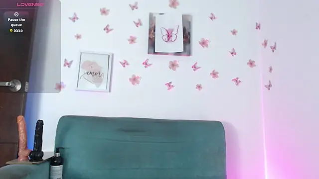 evelinmartinez online show from July 23, 7:43 pm