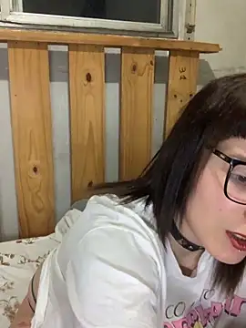xlucifer13 online show from November 18, 2:49 am