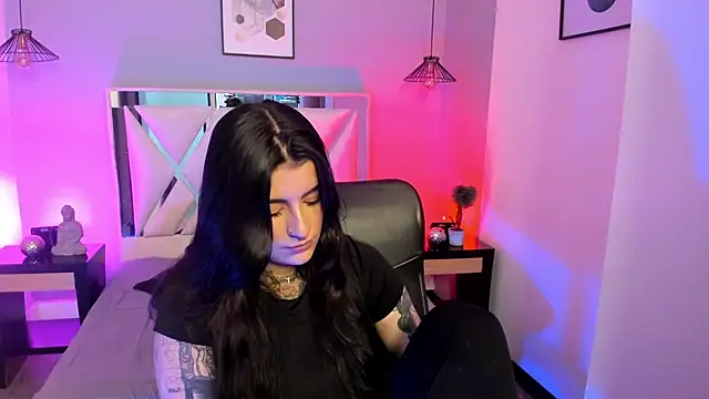 Snapshot of mia_jagger chatting on July 8, 3:41 am mia jagger online show from July 8, 3:41 am