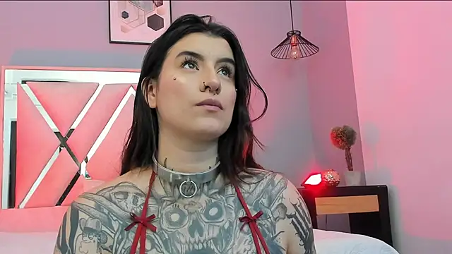 Snapshot of mia_jagger chatting on June 25, 3:48 am mia jagger online show from June 25, 3:48 am