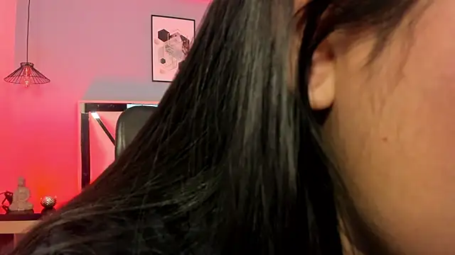 Snapshot of mia_jagger chatting on July 7, 3:42 am mia jagger online show from July 7, 3:42 am