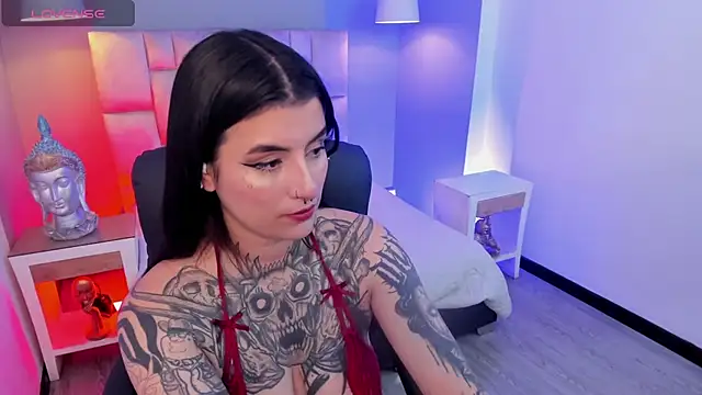 mia jagger online show from April 30, 8:05 pm