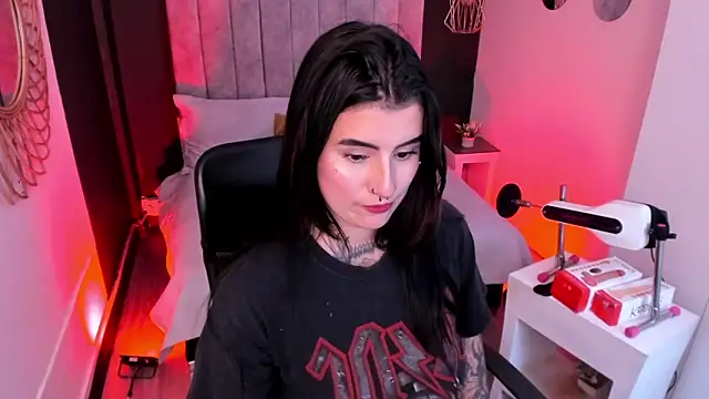 mia jagger online show from March 7, 8:58 pm