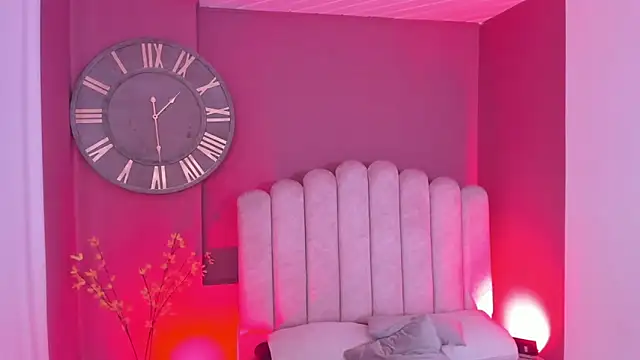 mia jagger online show from February 14, 8:42 pm