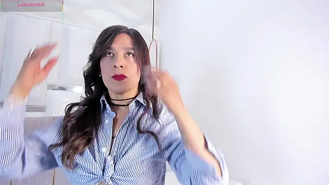 alaya noir  online show from November 4, 1:37 pm