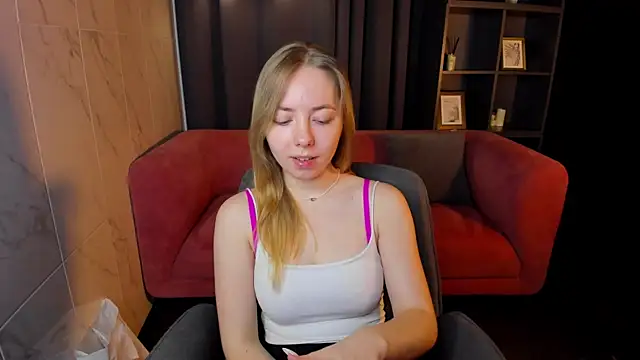 Snapshot of Nora_Miller chatting on November 21, 6:01 am Nora Miller online show from November 21, 6:01 am