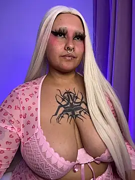 pinkbaddie777 online show from April 3, 3:35 am