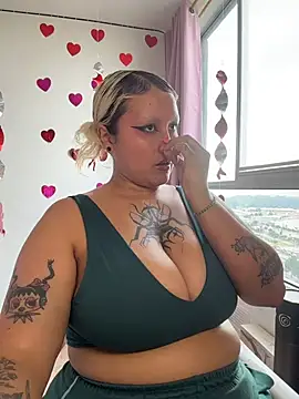 pinkbaddie777 online show from February 8, 10:07 pm