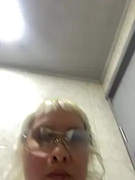 pinkbaddie777 online show from March 15, 11:01 pm