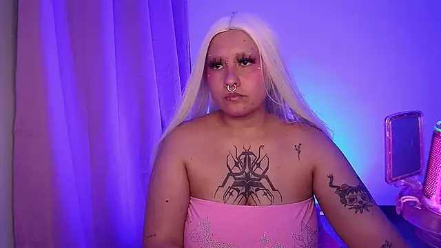 pinkbaddie777 online show from March 17, 2:36 am