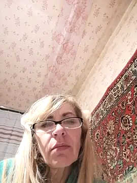 Snapshot of Georgette466 chatting on November 15, 7:40 pm Georgette466 online show from November 15, 7:40 pm