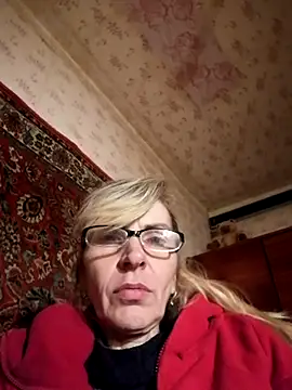 Snapshot of Georgette466 chatting on November 17, 8:13 pm Georgette466 online show from November 17, 8:13 pm