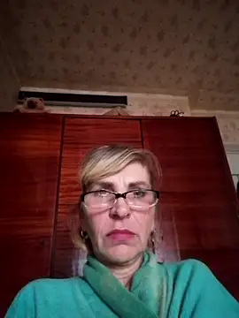 Snapshot of Georgette466 chatting on November 9, 9:46 am Georgette466 online show from November 9, 9:46 am