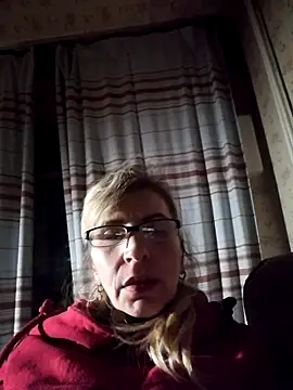 Snapshot of Georgette466 chatting on December 3, 3:44 pm Georgette466 online show from December 3, 3:44 pm