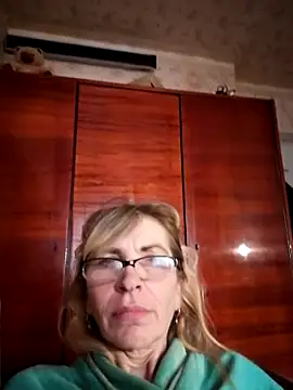Snapshot of Georgette466 chatting on November 16, 7:46 am Georgette466 online show from November 16, 7:46 am