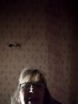 Snapshot of Georgette466 chatting on December 4, 4:55 am Georgette466 online show from December 4, 4:55 am