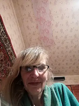 Snapshot of Georgette466 chatting on November 26, 7:03 pm Georgette466 online show from November 26, 7:03 pm