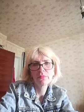Snapshot of Georgette466 chatting on June 19, 12:55 pm Georgette466 online show from June 19, 12:55 pm