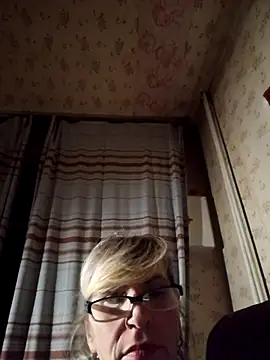 Snapshot of Georgette466 chatting on November 13, 6:12 pm Georgette466 online show from November 13, 6:12 pm